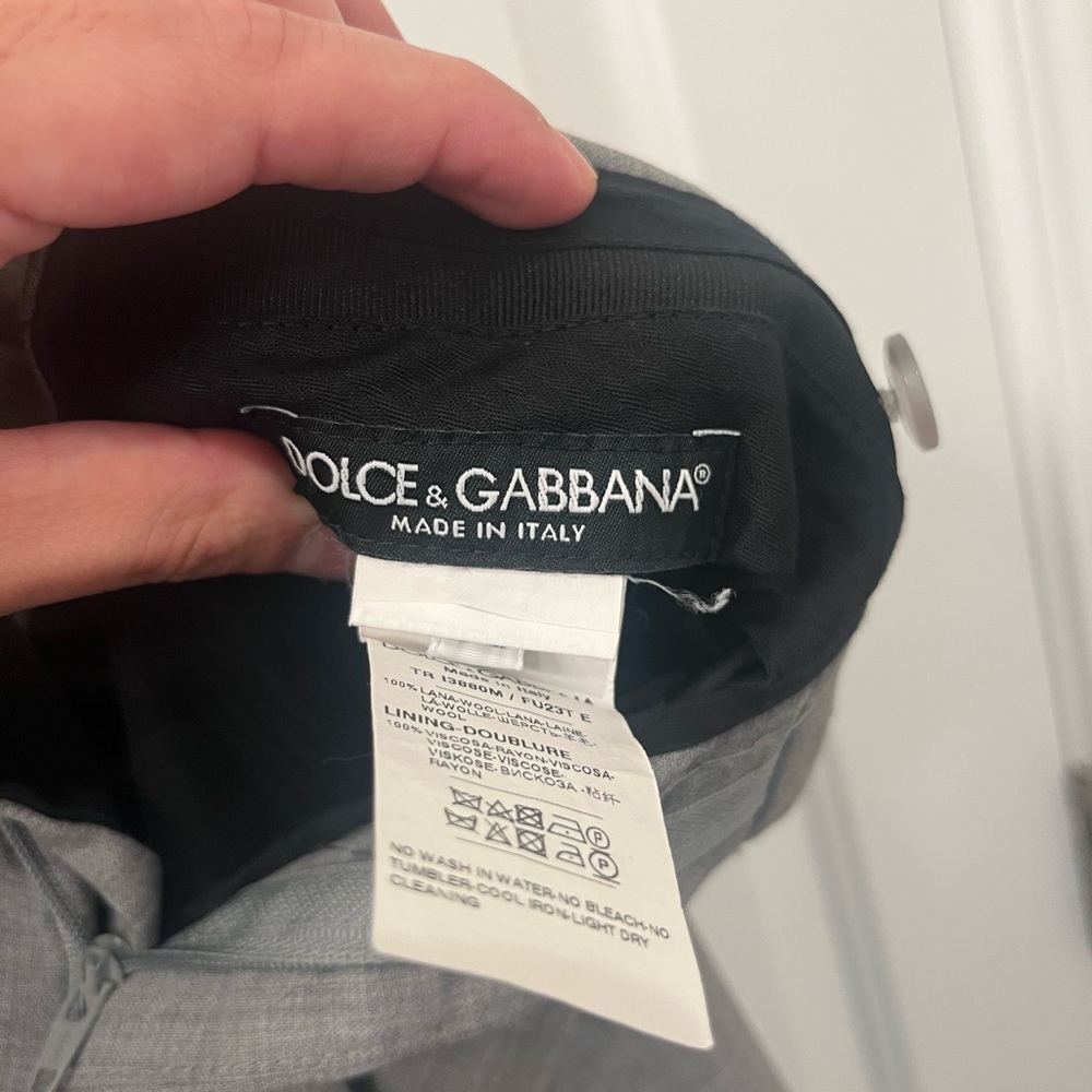 Dolce & Gabbana Elegant Gray Dress Trousers - Picture 4 of 5